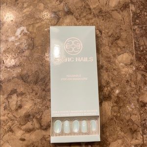 Static Nails, Audrey Blue Round nail set